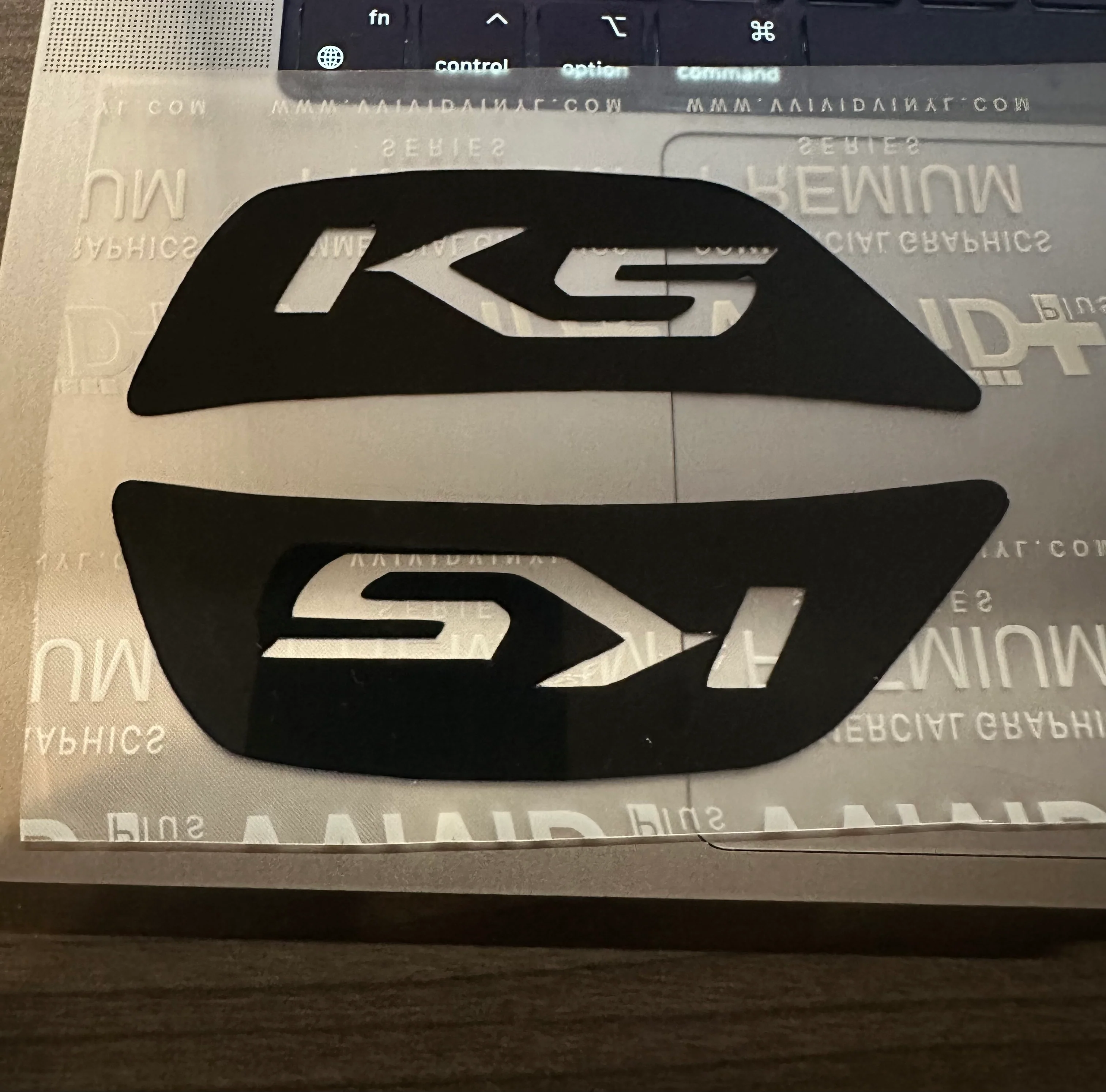 Kia K5 (2021-2024) Side Reflector Tint Cutout - Image 23